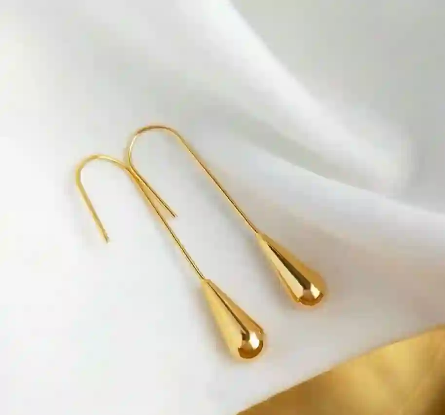 drop earrings